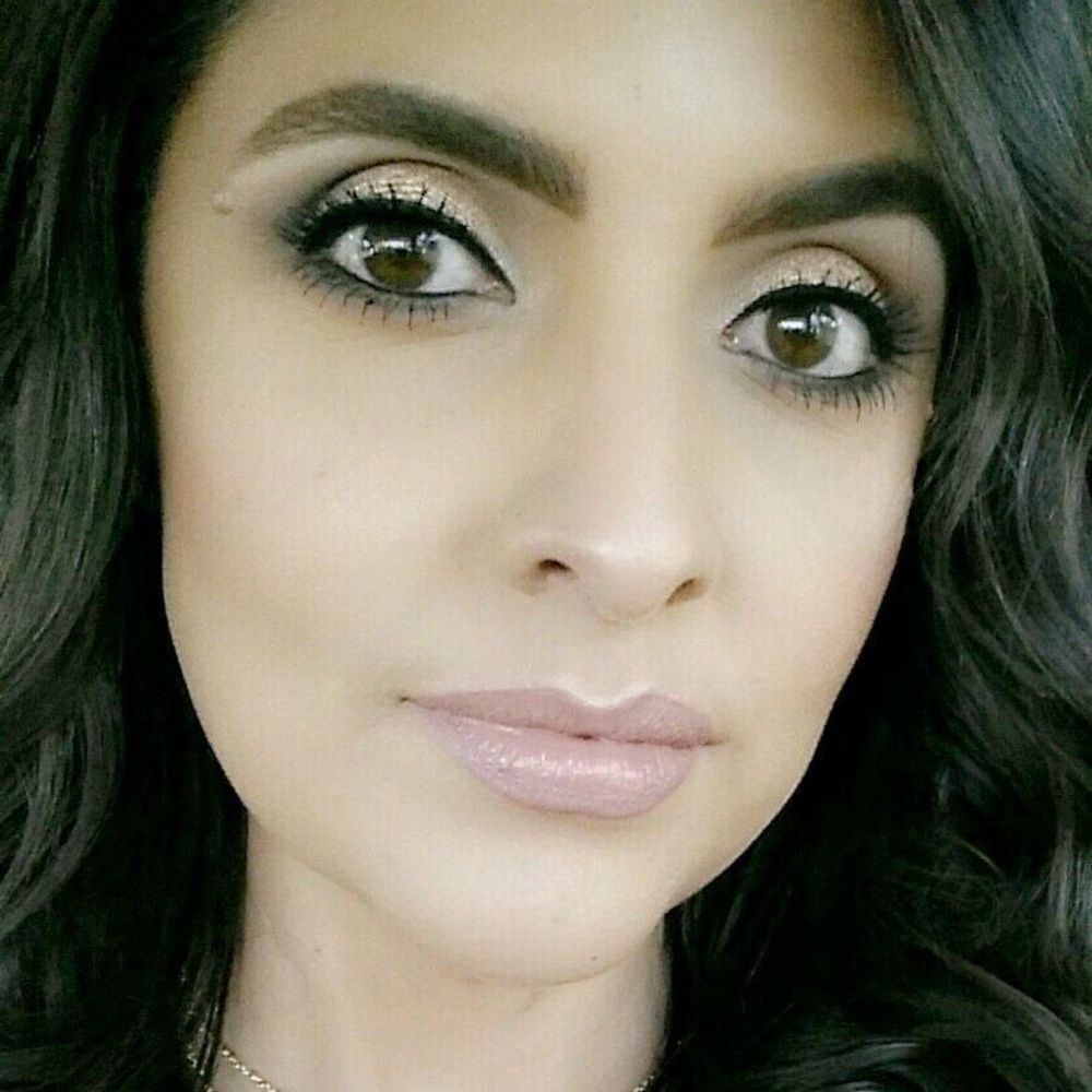 Meet your Posher, Lorena